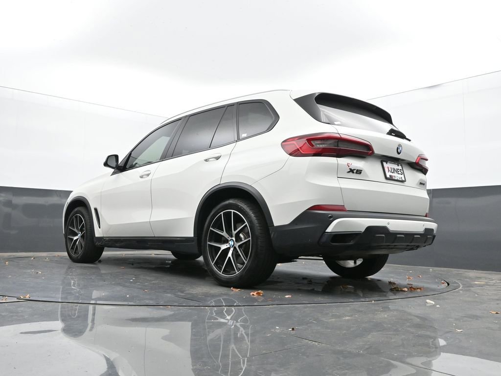 Used 2019 BMW X5 xDrive40i w/ Convenience Package image 49