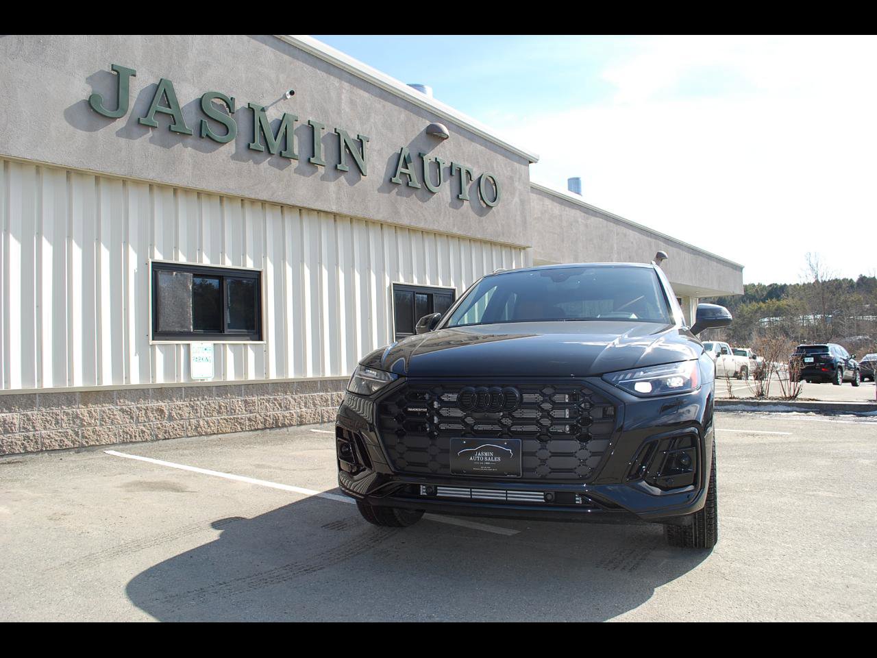 Used 2025 Audi Q5 e Prestige w/ Prestige Package image 1