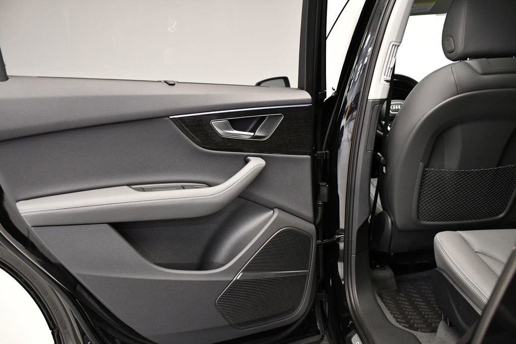 New 2025 Audi Q7 3.0T Premium Plus image 39
