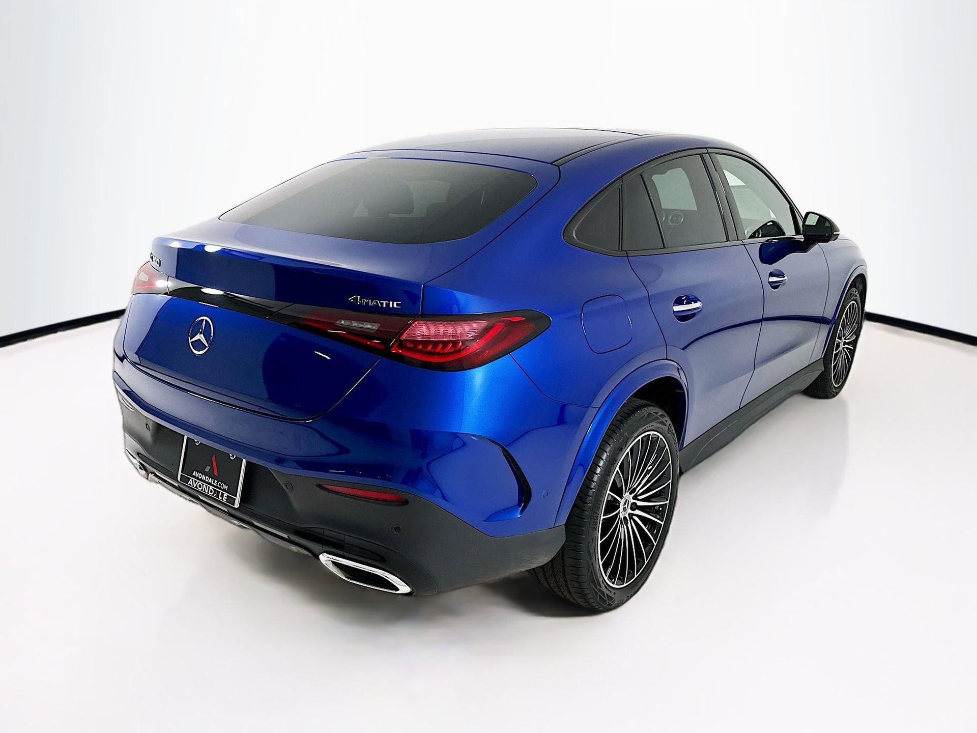 Used 2025 Mercedes-Benz GLC 300 4MATIC image 8