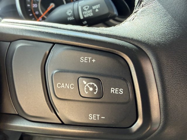 Used 2022 Jeep Wrangler Sport AWD/4WD image 18