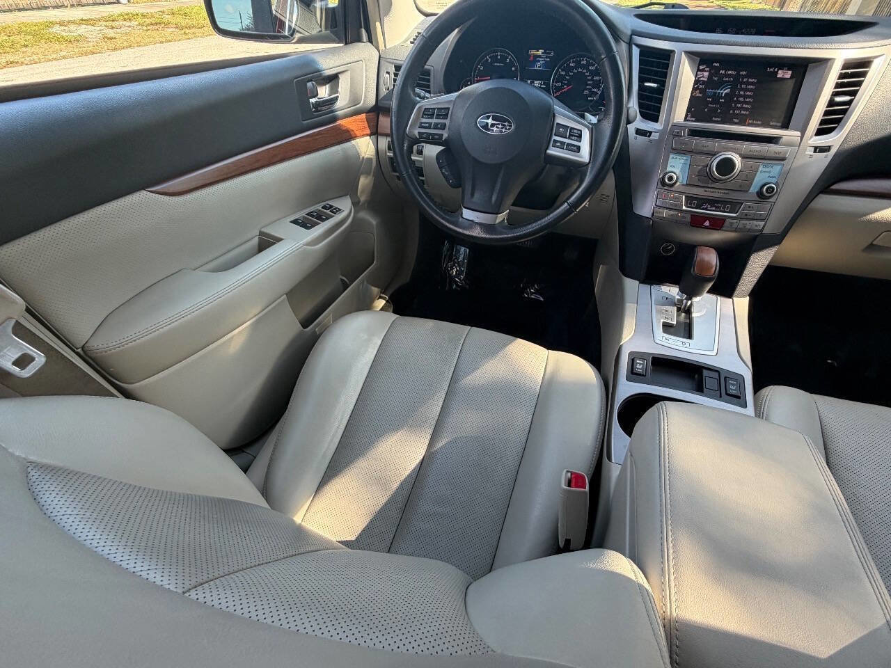 Used 2013 Subaru Outback 2.5i Limited image 20