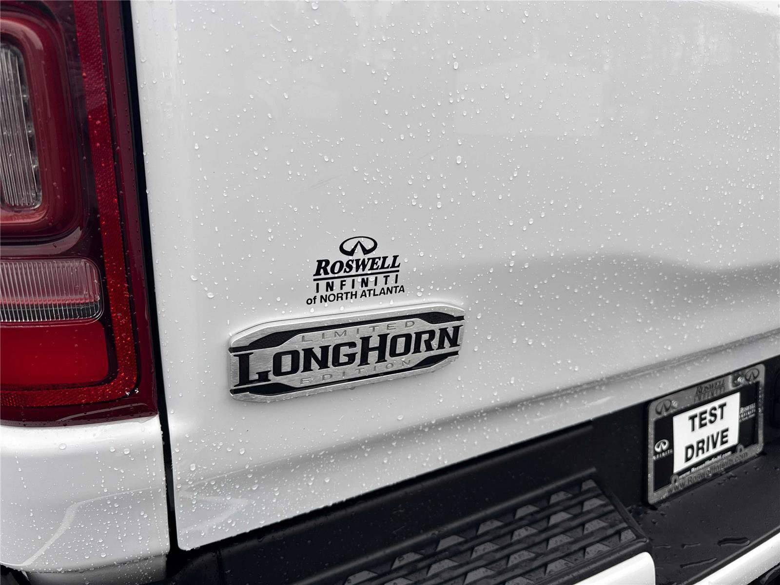 Used 2022 RAM 1500 Limited w/ Body Color Bumper Group AWD/4WD image 30