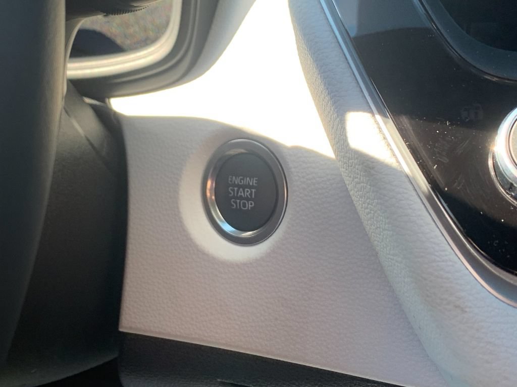 Used 2026 Toyota Corolla SE FWD image 25