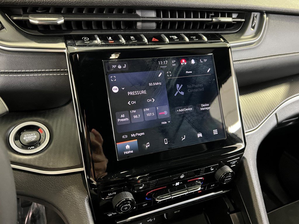 Certified 2024 Jeep Grand Cherokee L Altitude image 41