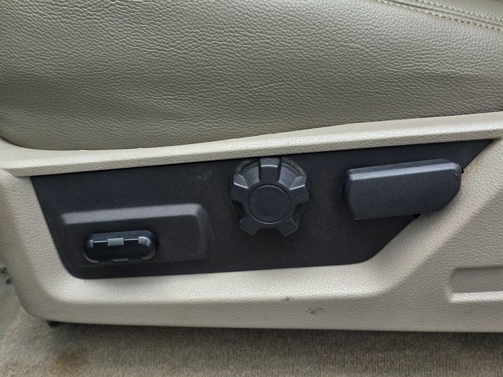 Used 2008 Ford F350 Lariat RWD image 30