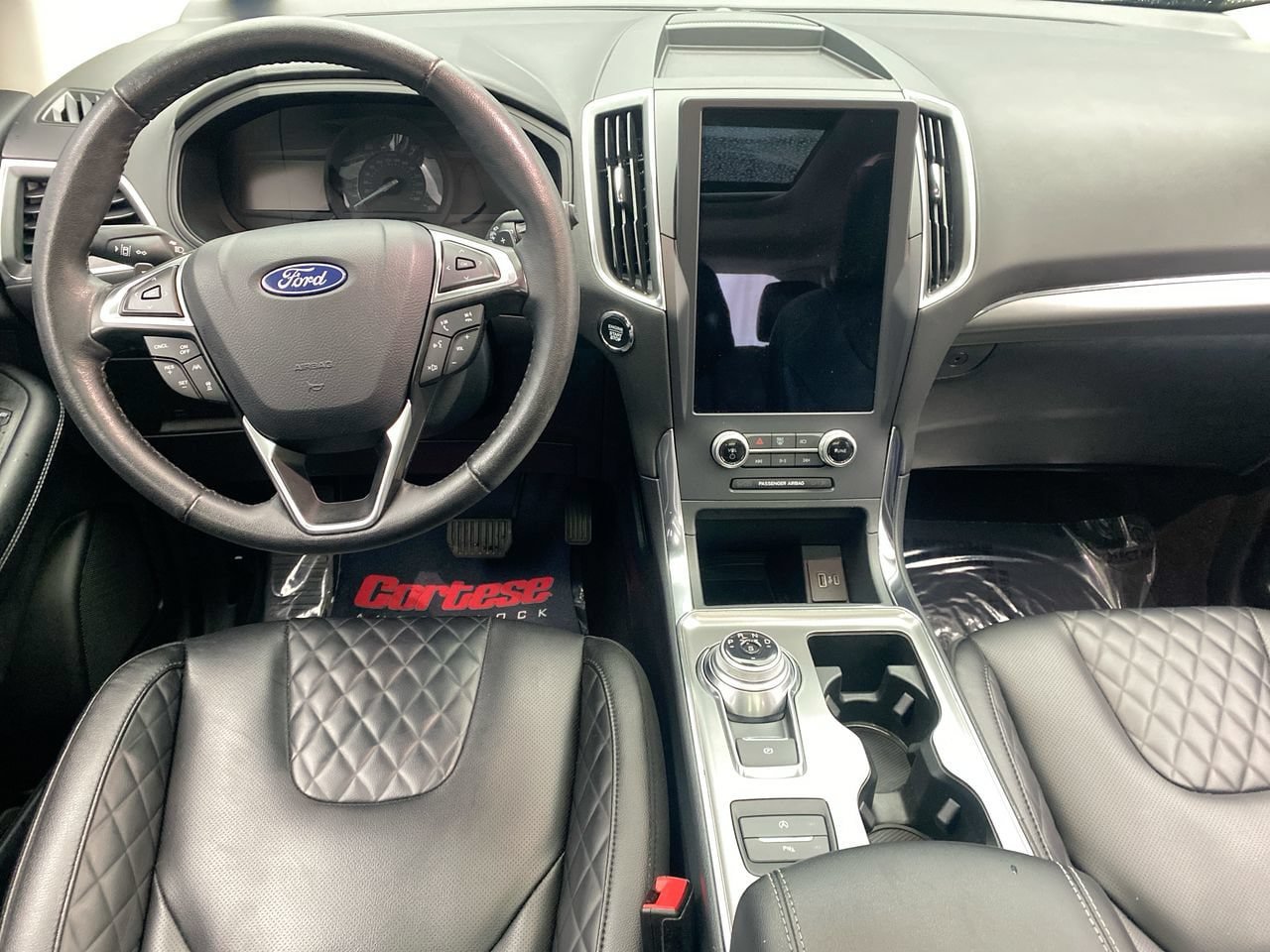 Used 2024 Ford Edge Titanium w/ Equipment Group 301A AWD/4WD image 15