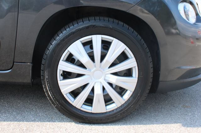 Used 2014 FIAT 500L Pop FWD image 32