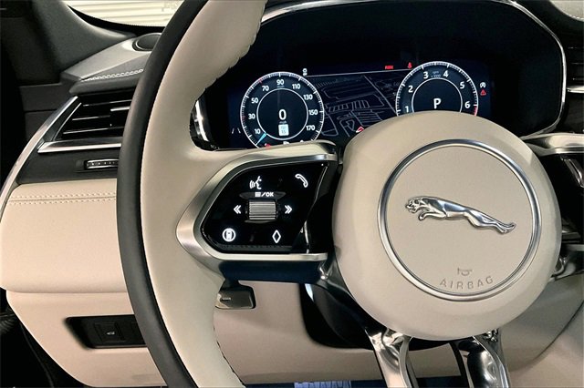Certified 2025 Jaguar F-PACE R-Dynamic S image 20