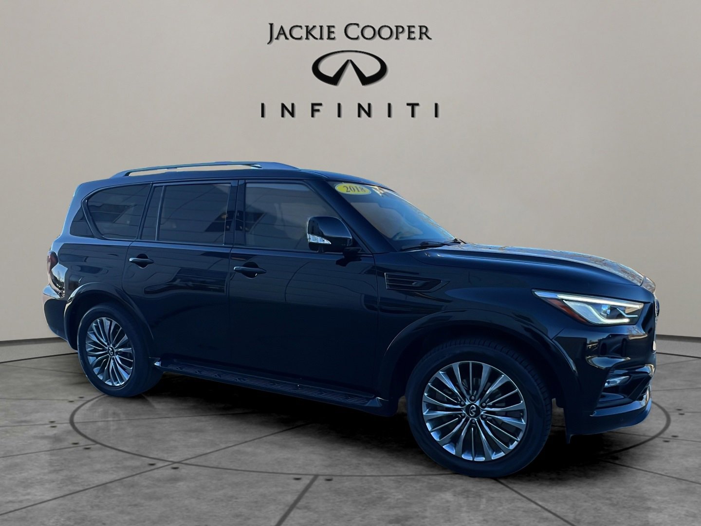 Certified 2018 INFINITI QX80 4WD w/ Deluxe Technology Package image 7
