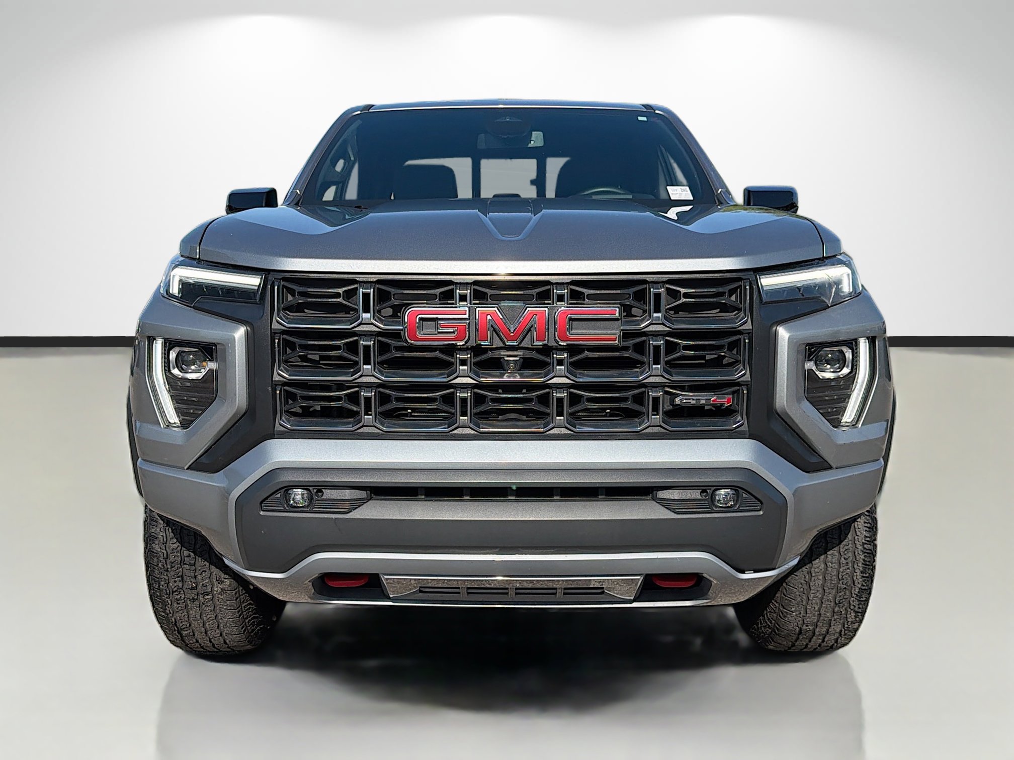 Used 2024 GMC Canyon AT4 w/ AT4 Premium Package image 8