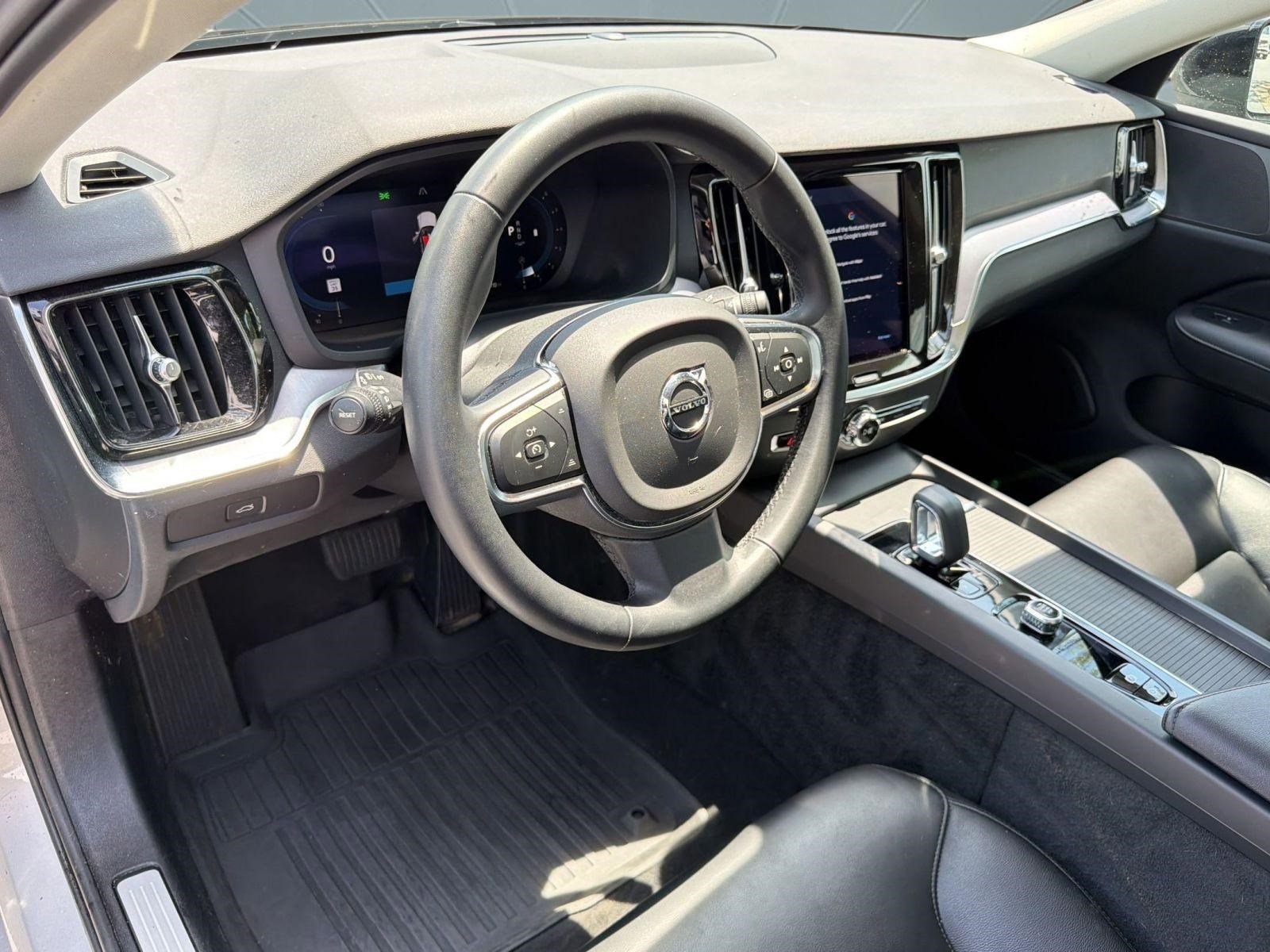 Used 2024 Volvo S60 B5 Core w/ Climate Package AWD/4WD image 4