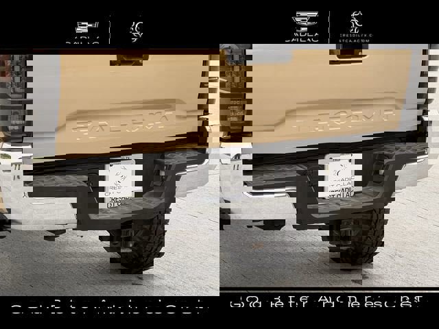 Used 2016 Toyota Tacoma TRD Off-Road w/ Towing Package image 6