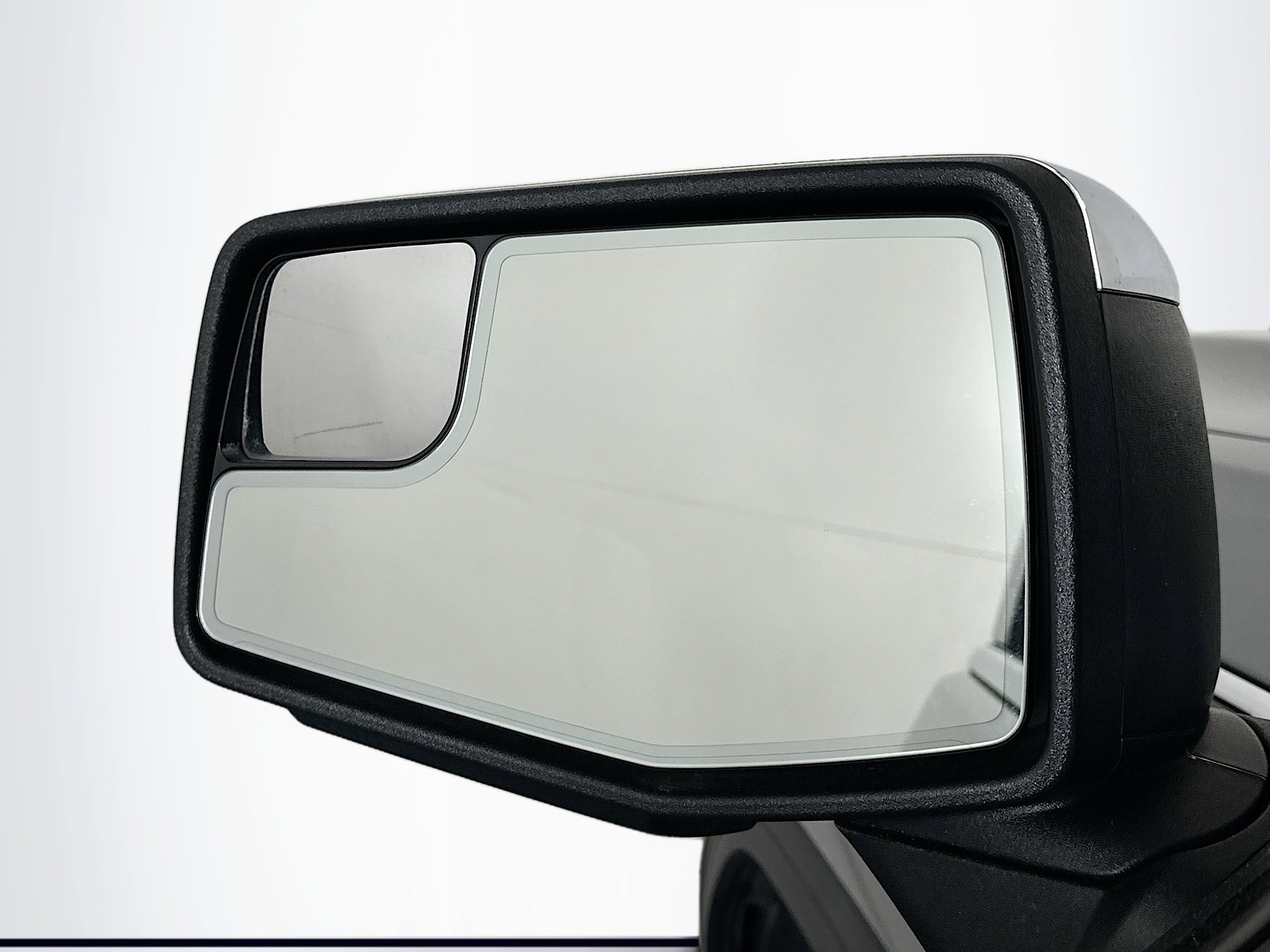 Used 2025 GMC Sierra 1500 SLT image 16