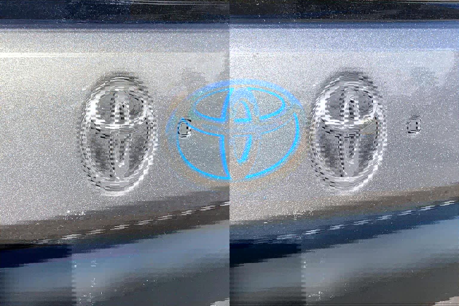 Used 2024 Toyota Sequoia SR5 image 32