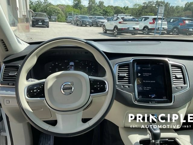 Certified 2022 Volvo XC90 T5 Momentum FWD image 20