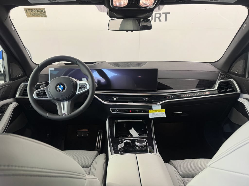 New 2026 BMW X5 xDrive40i w/ M Sport Package AWD/4WD image 18