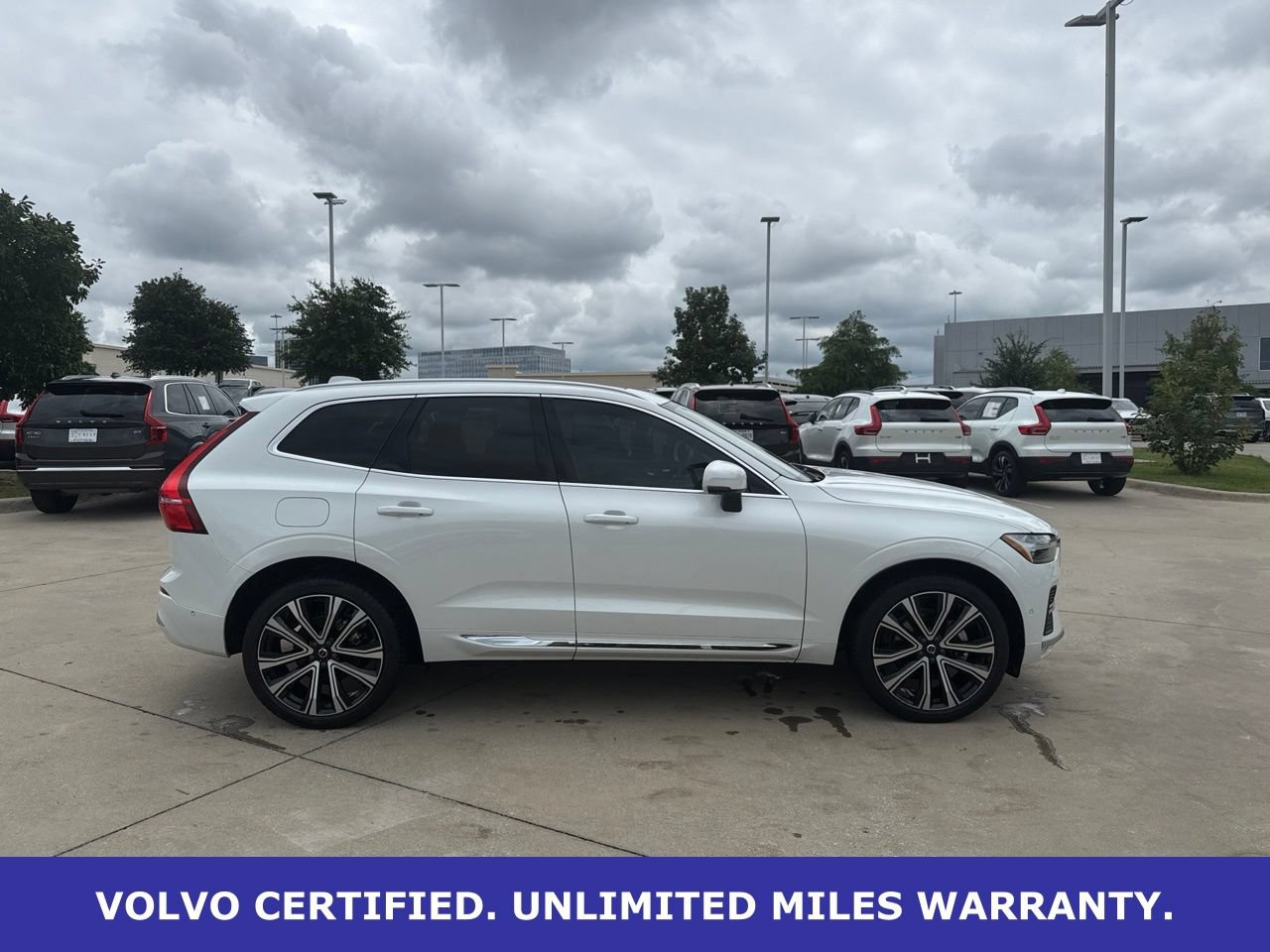 Certified 2023 Volvo XC60 B5 Ultimate w/ Climate Package AWD/4WD image 4