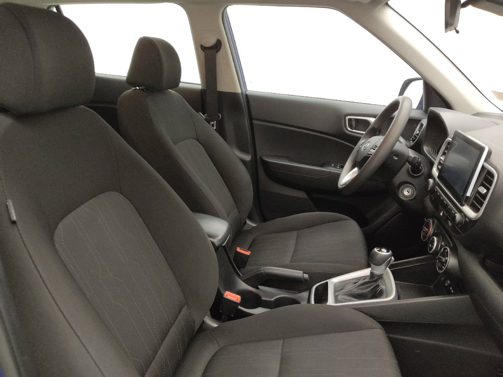 Used 2024 Hyundai Venue SE image 21