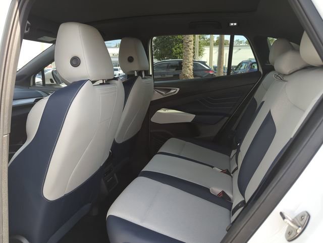 Certified 2023 Volkswagen ID.4 Pro S Plus image 16