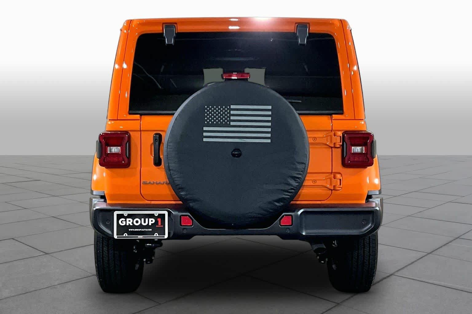 Used 2025 Jeep Wrangler Unlimited Sahara AWD/4WD image 4