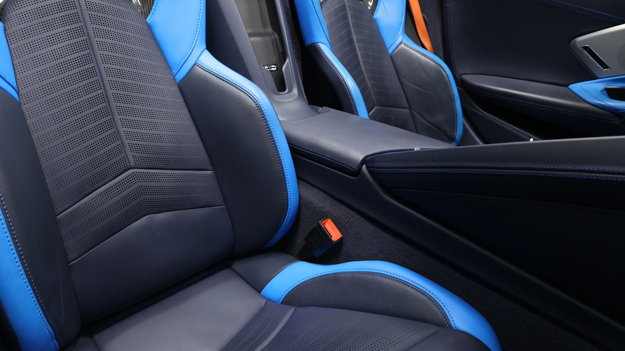 Used 2022 Chevrolet Corvette Stingray Premium Conv w/ Z51 Performance Package image 93