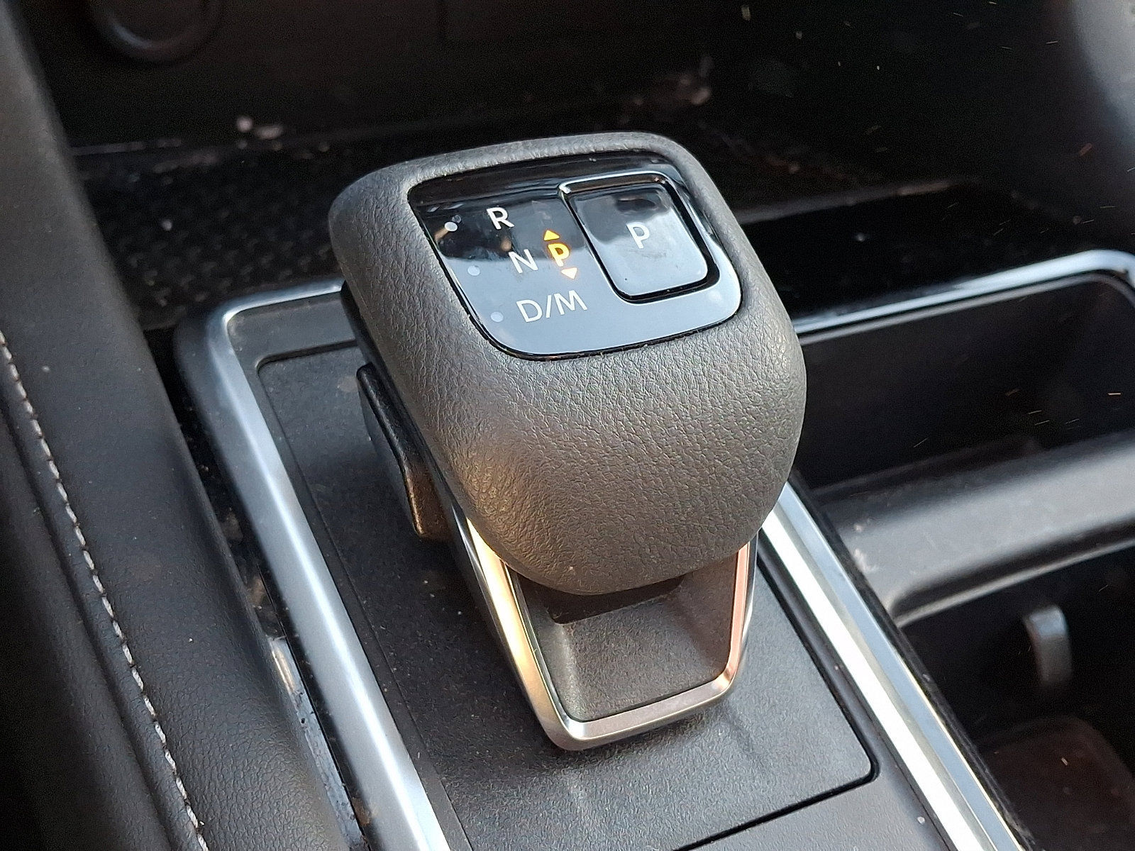 Certified 2024 Nissan Pathfinder SV w/ SV Premium Package image 16