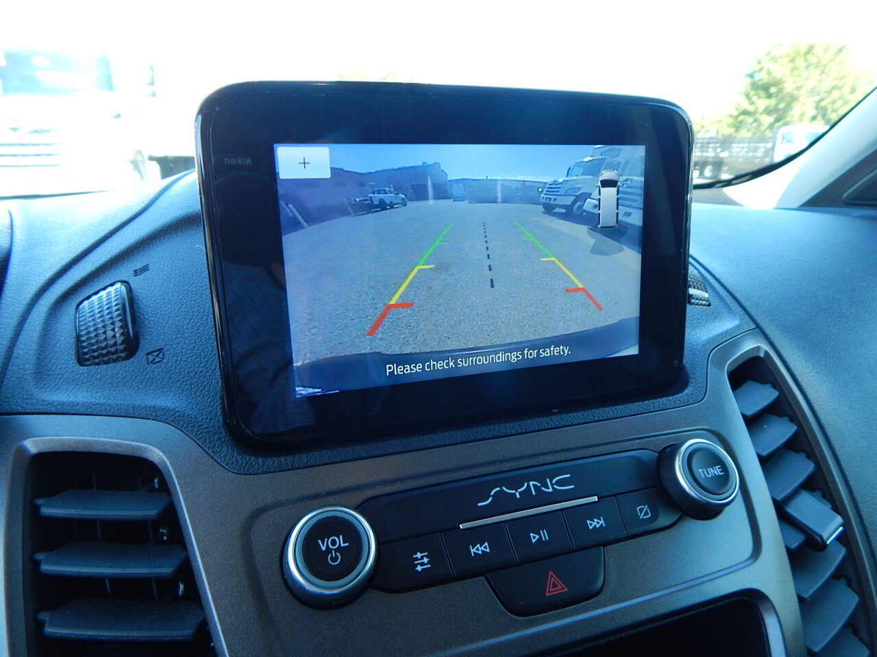 Used 2023 Ford Transit Connect XL FWD image 25