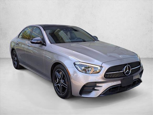Used 2022 Mercedes-Benz E 450 4MATIC Sedan image 3