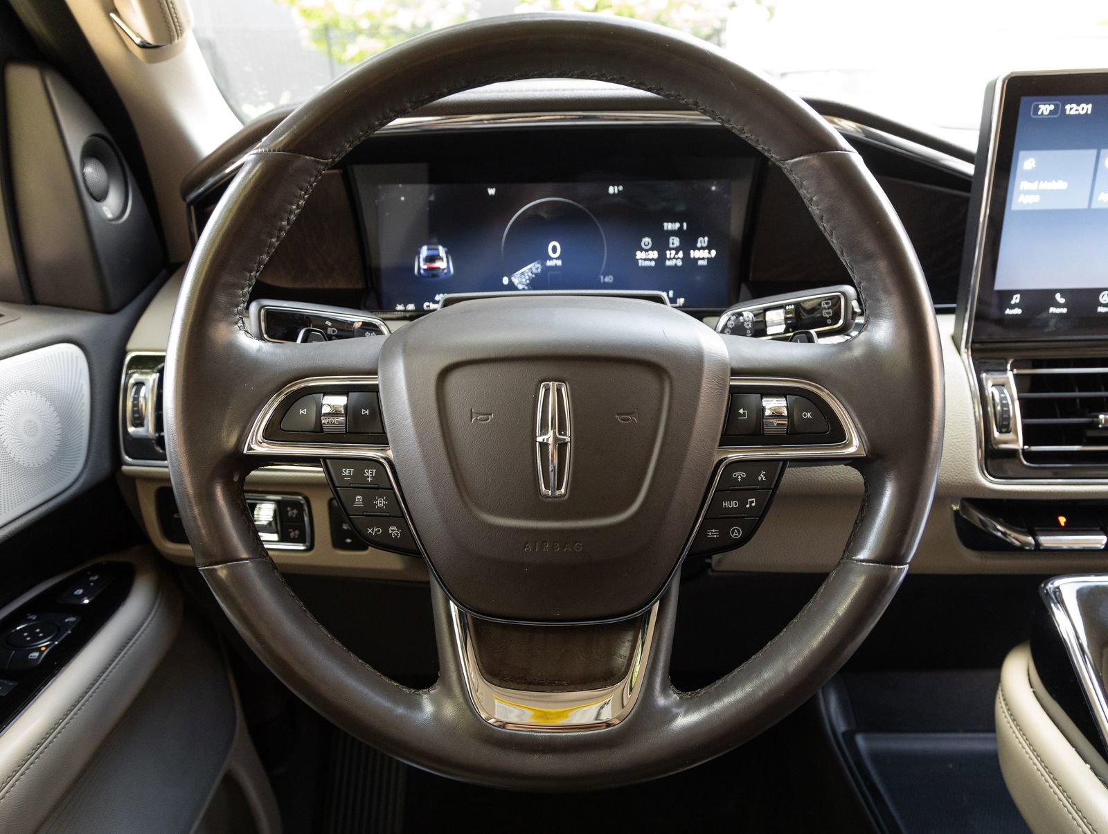 Used 2022 Lincoln Navigator L Reserve AWD/4WD image 14