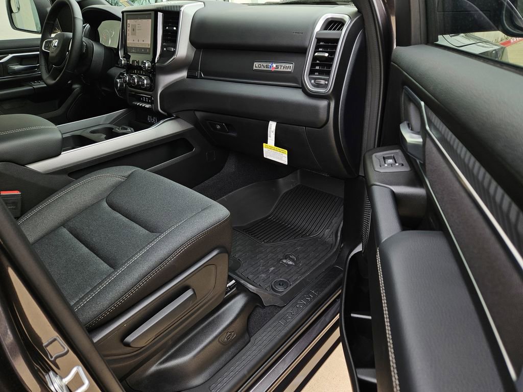 New 2026 RAM 1500 2WD Crew Cab image 7