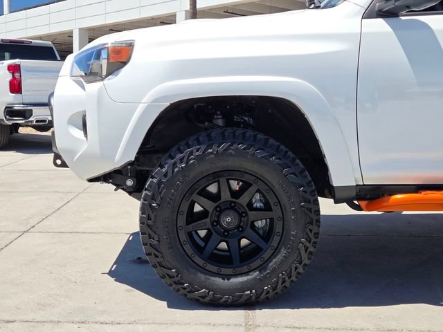 Used 2022 Toyota 4Runner TRD Off-Road Premium w/ Moonroof Package AWD/4WD image 9