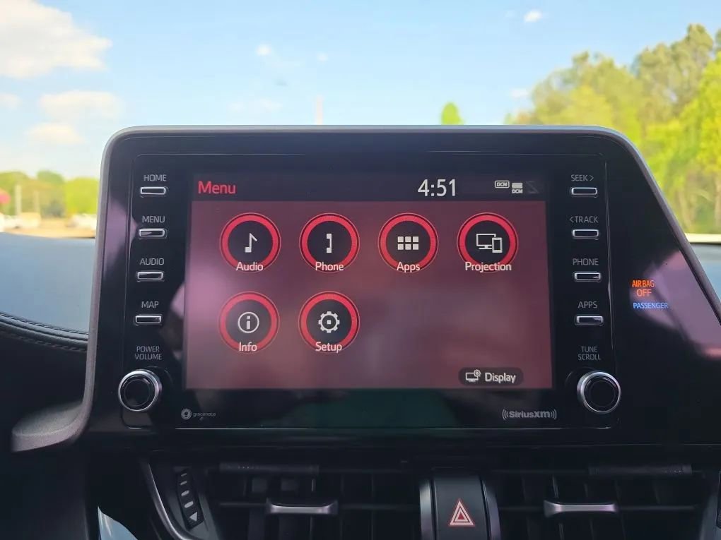 Used 2020 Toyota C-HR LE FWD image 28