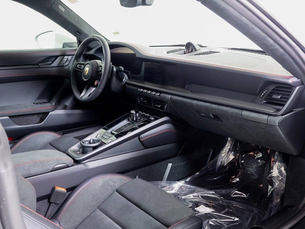 New 2026 Porsche 911 Carrera GTS image 7