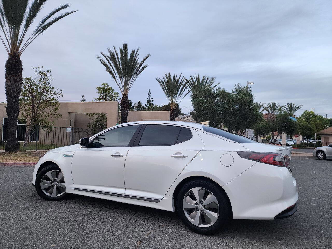 Used 2014 Kia Optima EX image 7