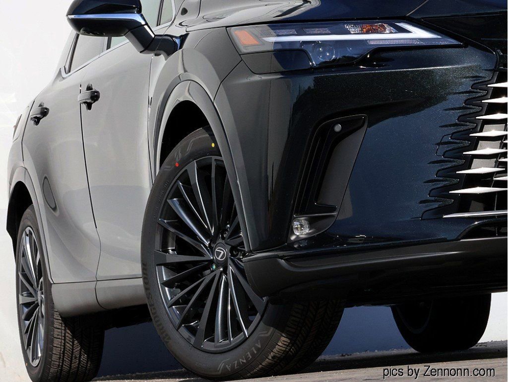 New 2026 Lexus RX 450h AWD image 4