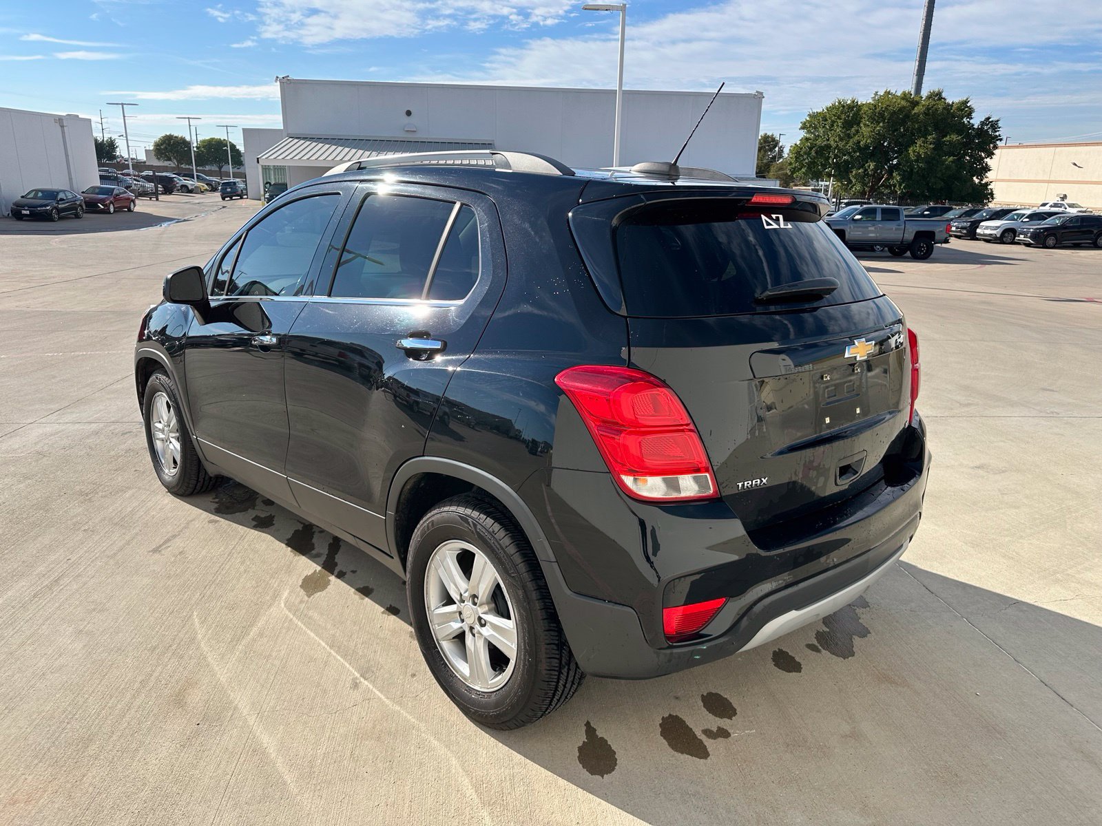 Used 2019 Chevrolet Trax LT w/ LT Convenience Package FWD image 5