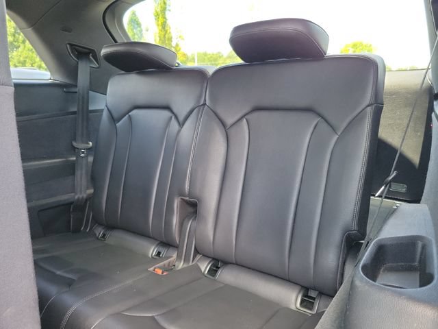 Used 2019 Audi Q7 3.0T Premium Plus w/ Premium Plus Package AWD/4WD image 10