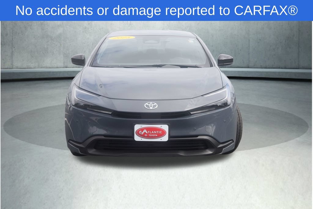 Used 2025 Toyota Prius LE FWD image 2