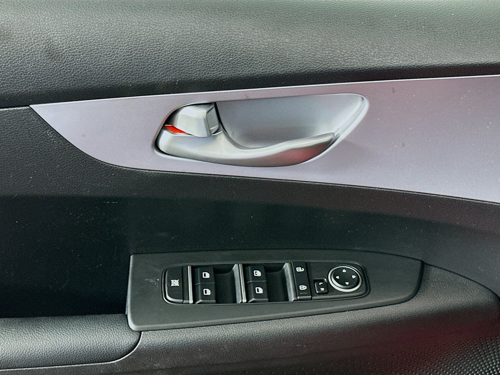 Used 2024 Kia Forte LXS FWD image 15