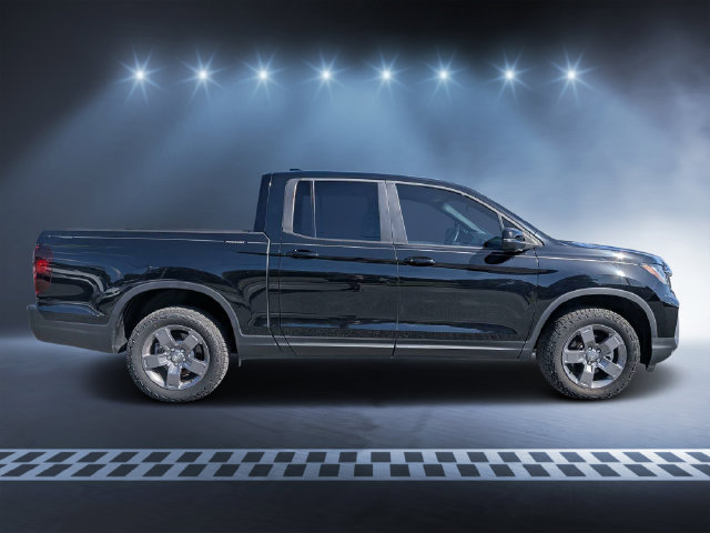Used 2024 Honda Ridgeline TrailSport image 2