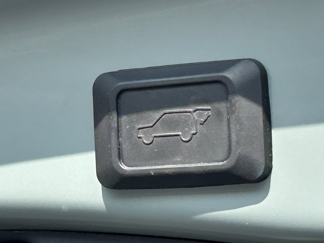 Used 2021 Toyota RAV4 TRD Off-Road image 33