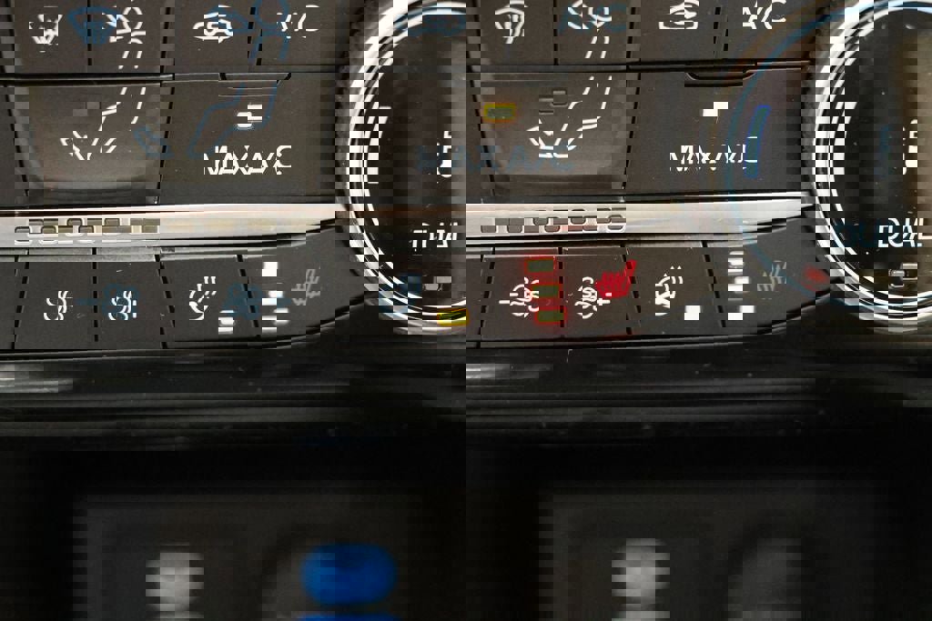 Used 2022 Ford Escape Titanium w/ Titanium Elite Package image 17