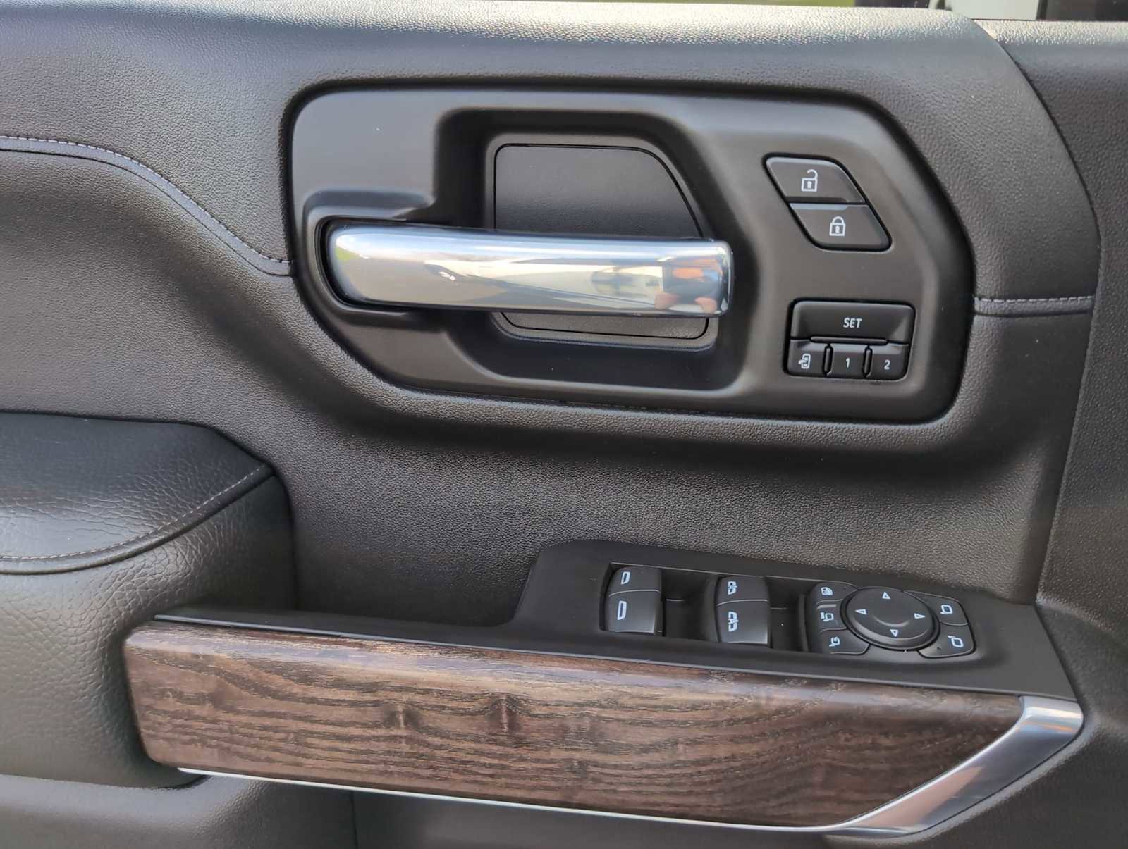 Used 2020 GMC Sierra 2500 Denali w/ Denali Ultimate Package image 24