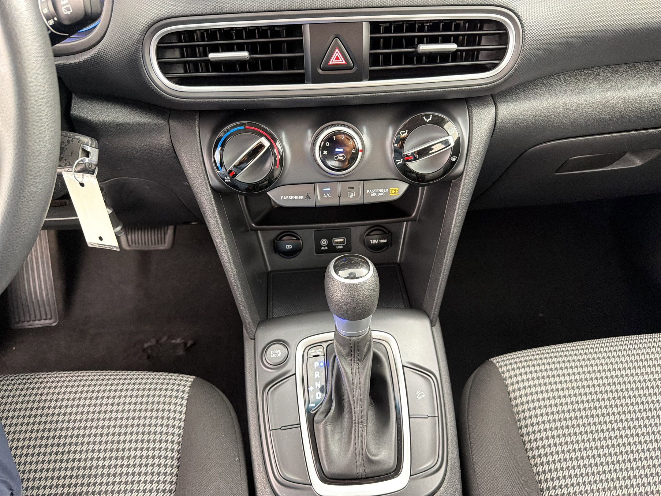 Used 2021 Hyundai Kona SE FWD image 24