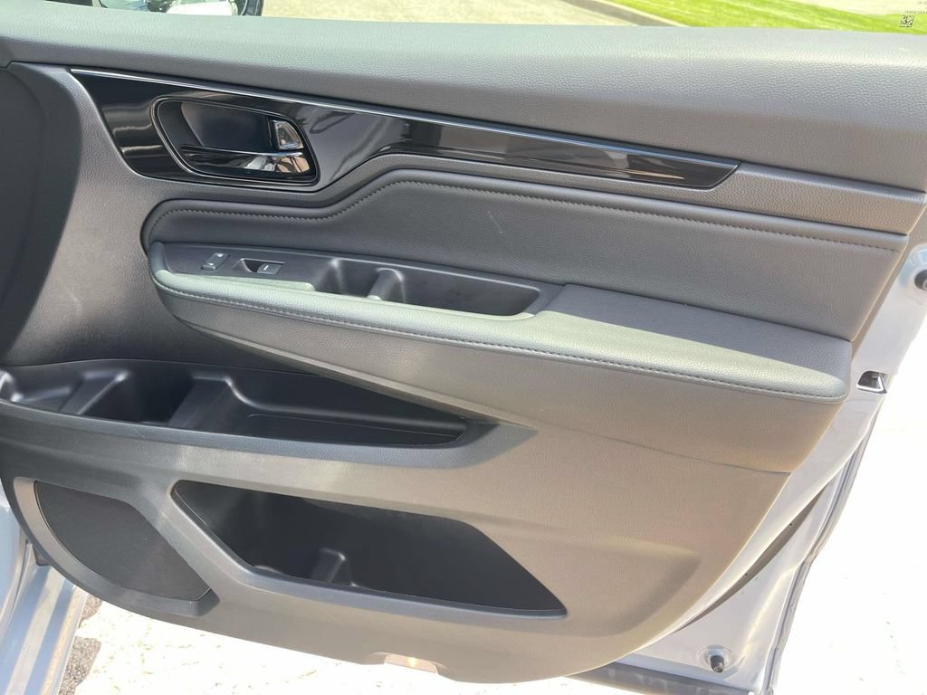 Used 2025 Honda Odyssey Elite image 30