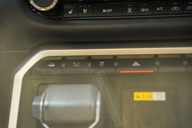 Used 2023 Toyota Tundra Platinum AWD/4WD image 25