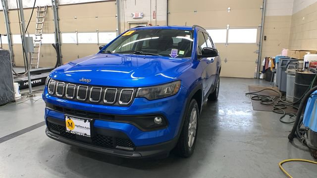 Used 2022 Jeep Compass Latitude w/ Convenience Group image 2