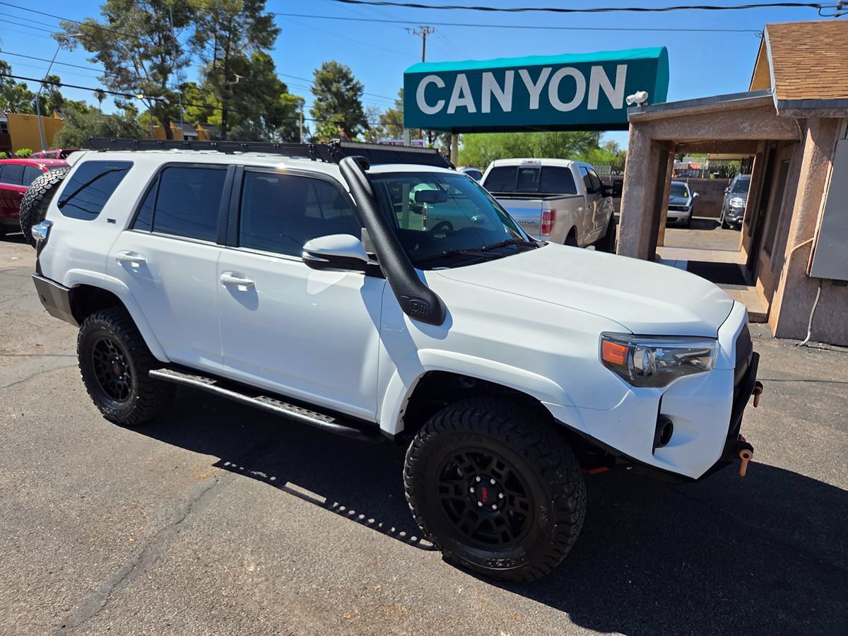 Used 2016 Toyota 4Runner SR5 Premium AWD/4WD image 2