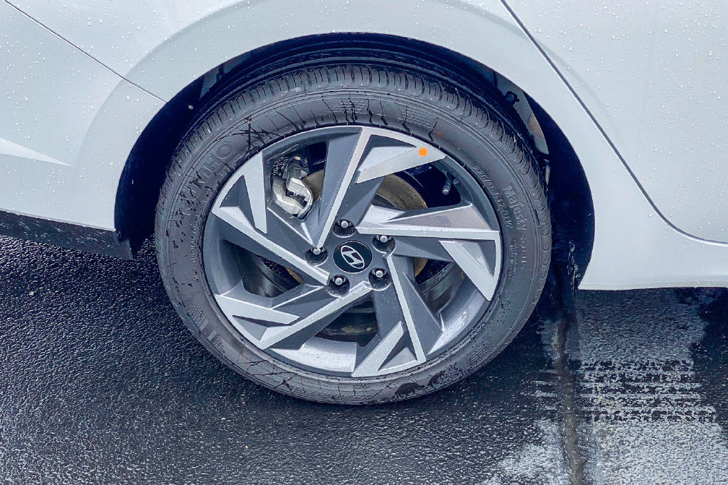 Certified 2026 Hyundai Elantra Sport FWD image 8